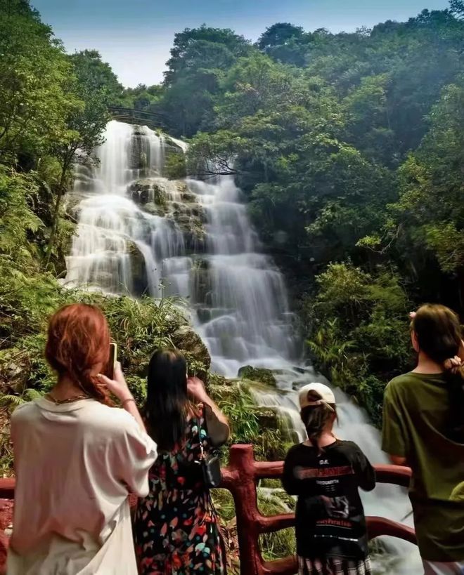 仅需168,包吃包玩!祈福万寿山游龙山峡谷 、揭西大洋旅游区、观情人湖一天游!